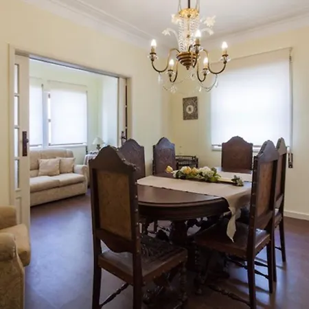 Apartament Charming Urban House